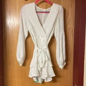 Selfie Leslie | Dresses | Selfie Leslie Kerry Layered Balloon Sleeve Dress  | Poshmark